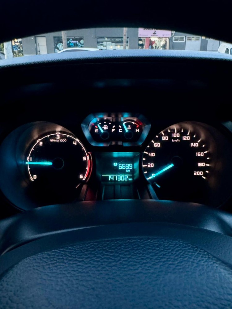 Ford Ranger XL — foto 11